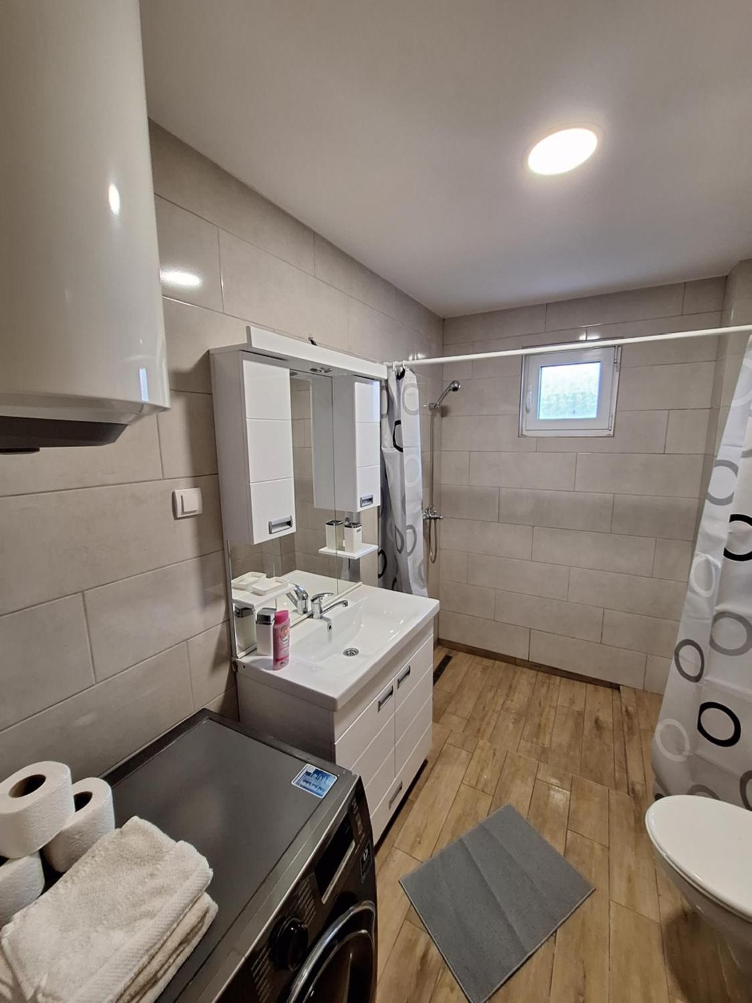 Expo Airport Otel Surčin المظهر الخارجي الصورة